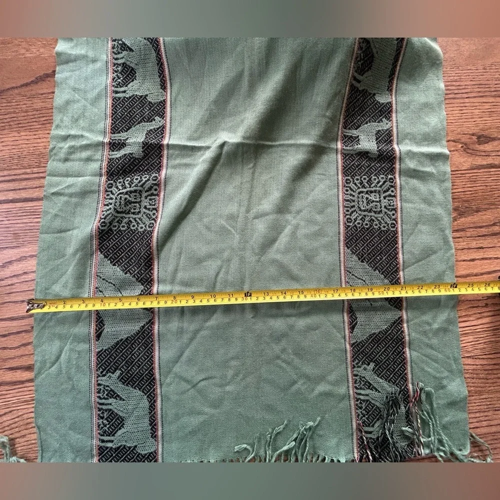 Green‎ Scarf with Black Animal Pattern